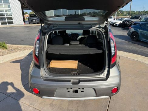 Used 2019 Kia Soul + FWD image 8