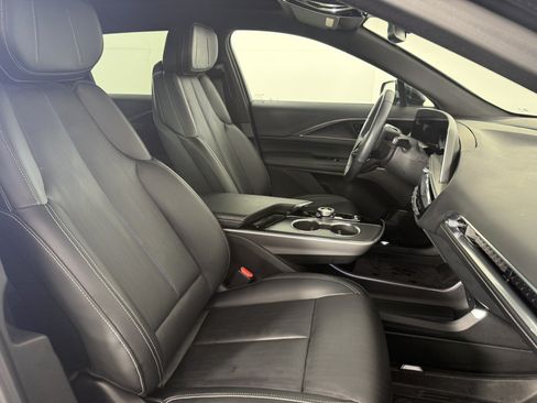 Used 2024 Cadillac Lyriq Luxury w/ LPO, Floor Liner Package AWD/4WD image 10