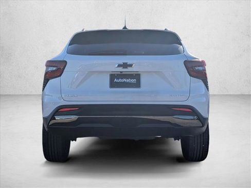 New 2026 Chevrolet Trax ACTIV w/ Sunroof Package image 5