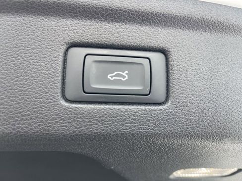 Used 2019 Audi A5 2.0T Premium image 25