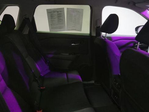 Used 2024 Nissan Rogue SV image 20