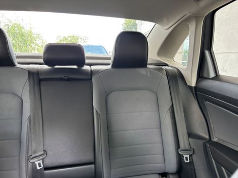 Used 2025 Volkswagen Jetta SE FWD image 38