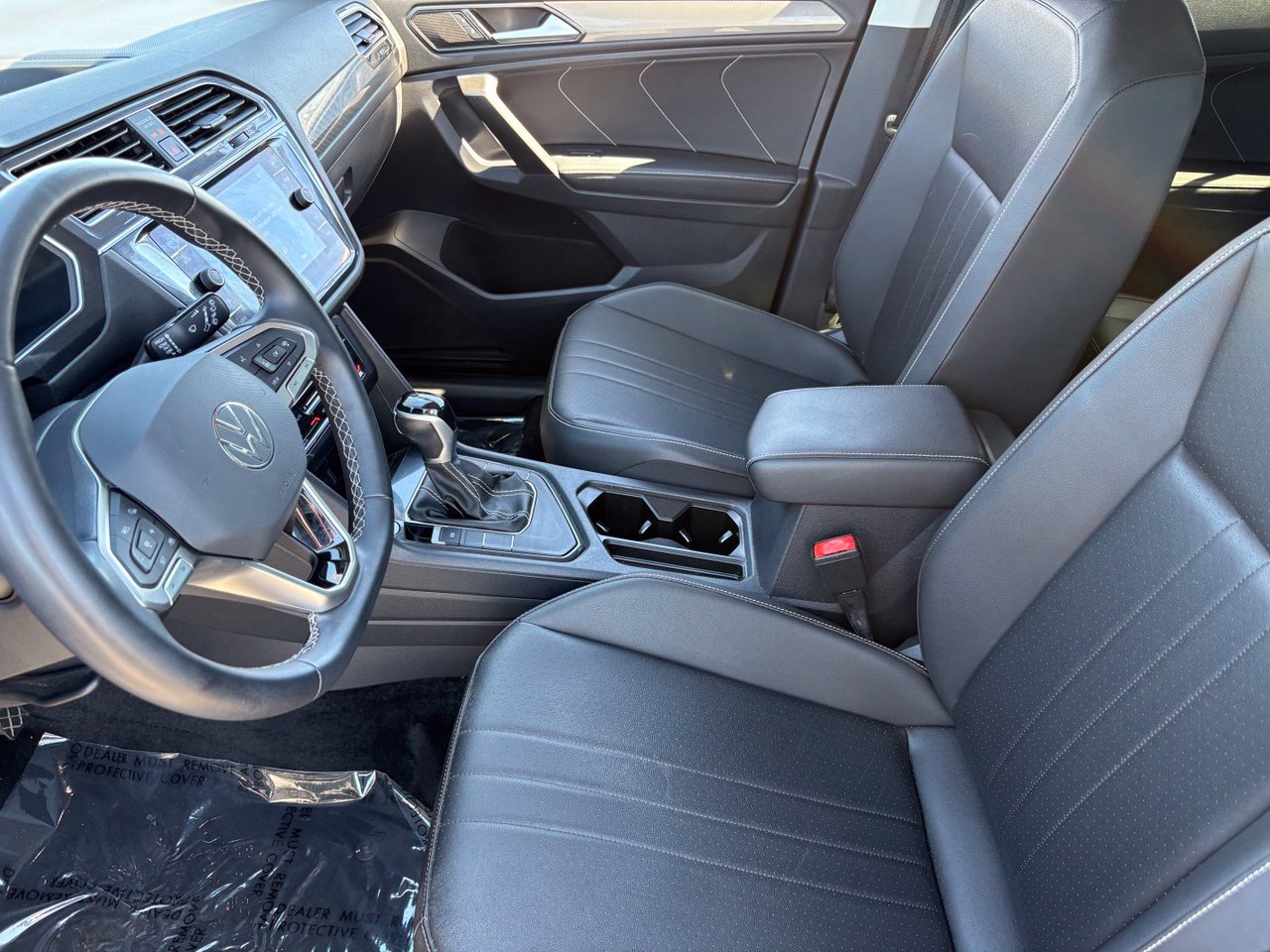 Used 2023 Volkswagen Tiguan SE FWD image 17