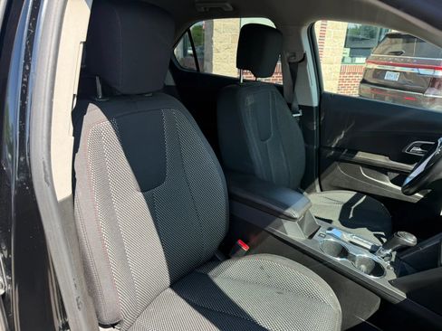 Used 2017 Chevrolet Equinox LT w/ Convenience Package FWD image 28