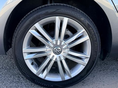 Used 2015 Volkswagen Golf TDI SE FWD image 9