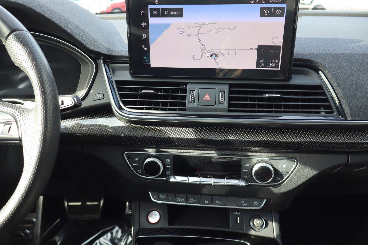 Used 2023 Audi SQ5 Prestige w/ Prestige Package AWD/4WD image 15