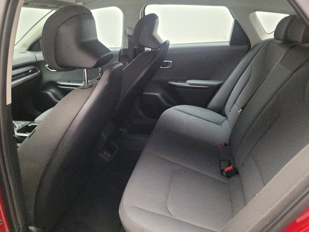 Used 2025 Kia K4 FWD image 18