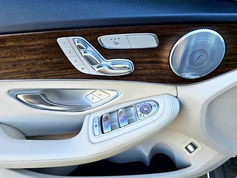 Used 2020 Mercedes-Benz C 300 4MATIC Sedan image 18