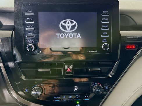 Used 2023 Toyota Camry LE image 18