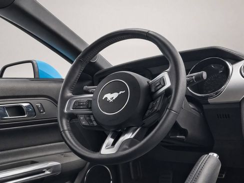 Used 2017 Ford Mustang GT Premium RWD image 19