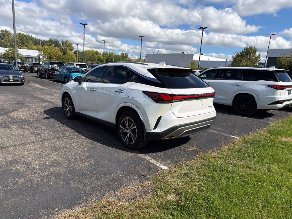 Used 2023 Lexus RX 350 Premium w/ Accessory Package AWD/4WD image 28