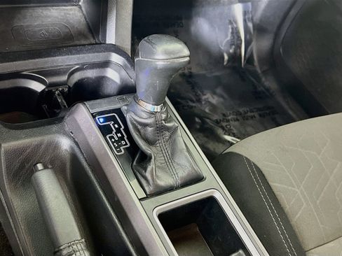Used 2021 Toyota Tacoma TRD Off-Road AWD/4WD image 16