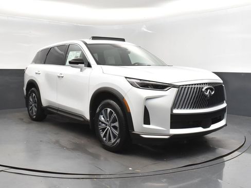 Used 2026 INFINITI QX60 Pure w/ Cargo Package FWD image 9