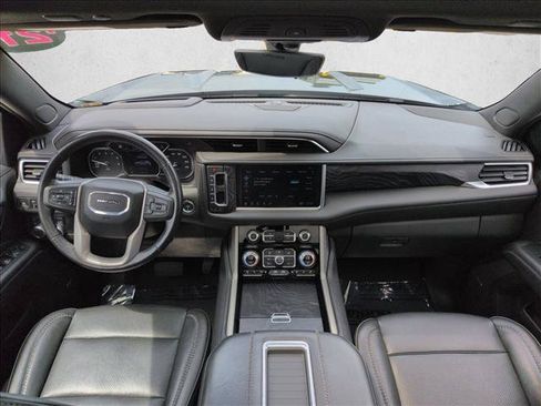 Used 2021 GMC Yukon Denali w/ Denali Premium Package AWD/4WD image 19