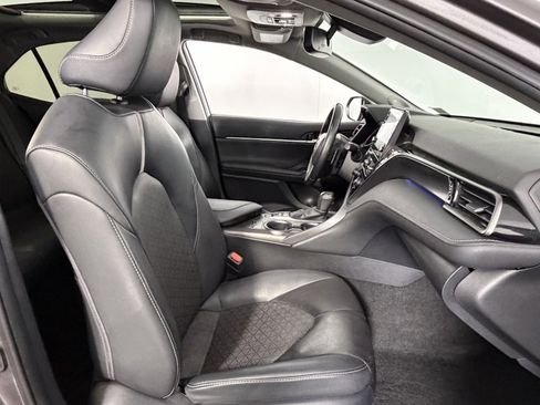 Used 2023 Toyota Camry XSE image 33