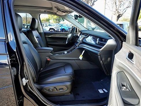 New 2023 Jeep Grand Cherokee 4WD 4xe image 14