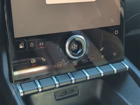 Used 2026 GMC Terrain Elevation image 12