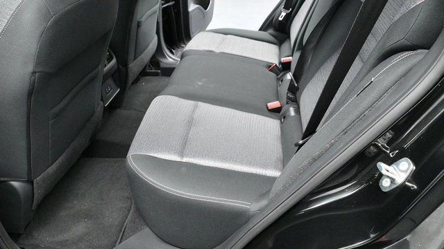 Used 2021 Nissan Rogue SV AWD/4WD image 16