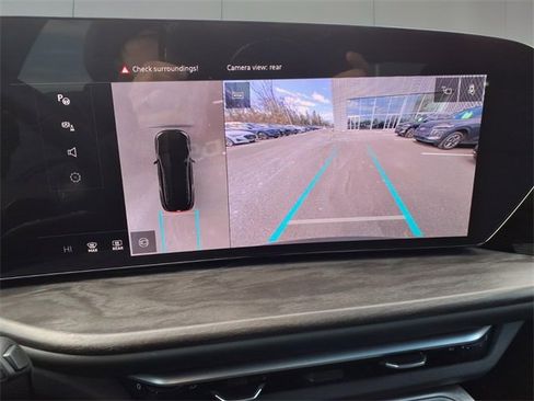 Used 2025 Audi Q5 Premium w/ Convenience Package image 18