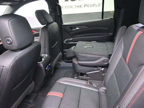 New 2026 Chevrolet Traverse RS w/ LPO, Floor Liner Package image 10