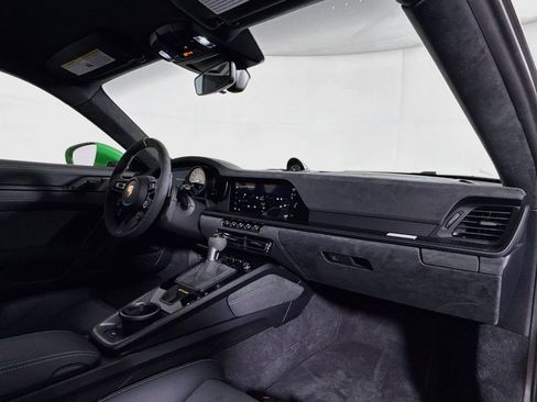 Certified 2023 Porsche 911 GT3 RS RWD image 17