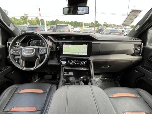 Used 2025 GMC Sierra 1500 AT4 AWD/4WD image 30