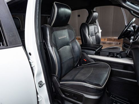 Used 2020 RAM 2500 Laramie image 30