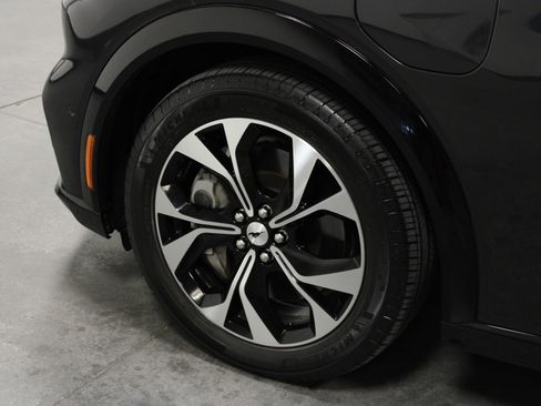 Used 2022 Ford Mustang Mach-E Premium image 10