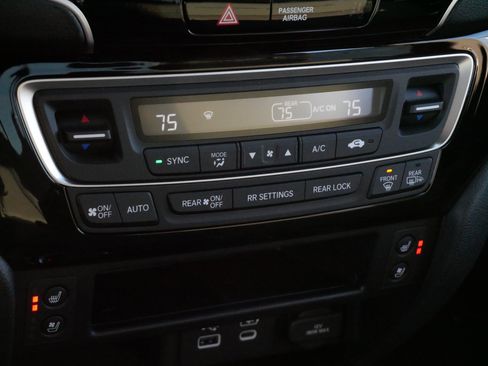 Certified 2026 Honda Ridgeline Black Edition image 23