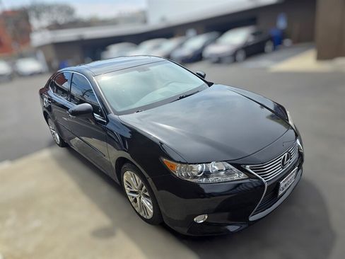 Used 2013 Lexus ES 350 w/ Luxury Pkg FWD image 9
