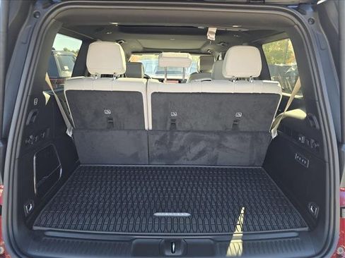 New 2025 Jeep Wagoneer Series II image 9