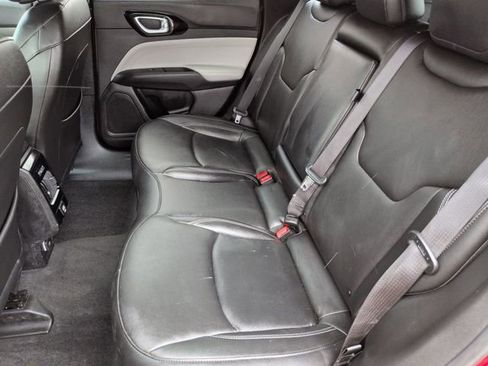 Used 2025 Jeep Compass Limited image 23