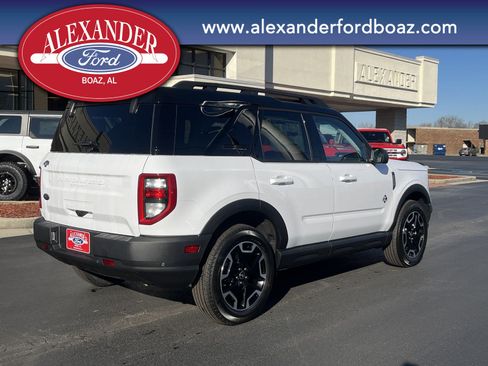 New 2024 Ford Bronco Sport Outer Banks w/ Tech Package image 4