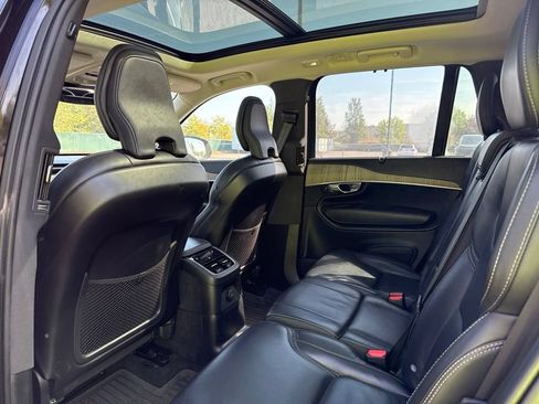 Used 2024 Volvo XC90 T8 Ultimate w/ Protection Package Premier AWD/4WD image 21