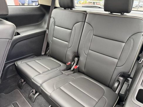 Used 2022 GMC Acadia Denali w/ Denali Ultimate Package AWD/4WD image 33