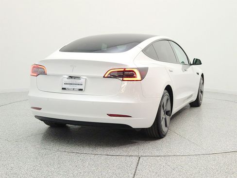 Used 2021 Tesla Model 3 Standard Range Plus RWD image 6