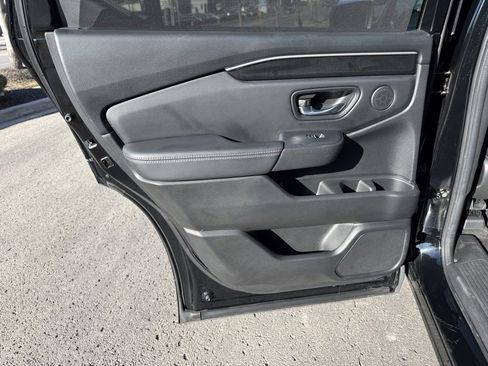 Used 2023 Honda Pilot Elite image 34