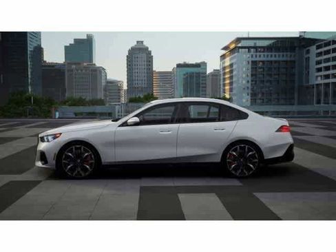 New 2026 BMW 530i w/ M Sport Package RWD image 4