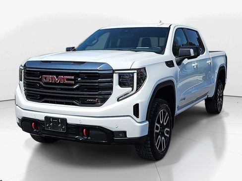Used 2024 GMC Sierra 1500 AT4 w/ Technology Package AWD/4WD image 11