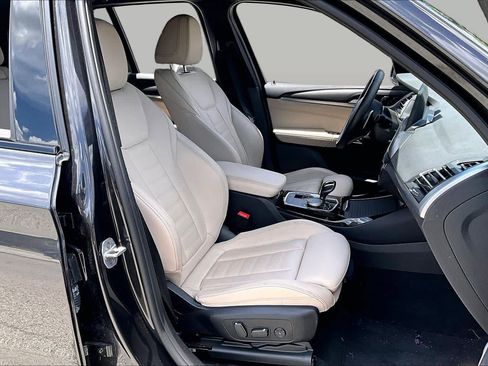 Used 2024 BMW X3 sDrive30i w/ Premium Package RWD image 8