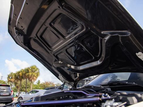 Used 2021 BMW M4 Competition w/ M Carbon Exterior Package RWD image 55