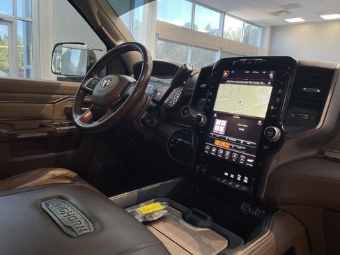Used 2020 RAM 2500 Limited AWD/4WD image 40