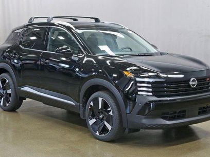 New 2026 Nissan Kicks SR w/ Cold Weather Package