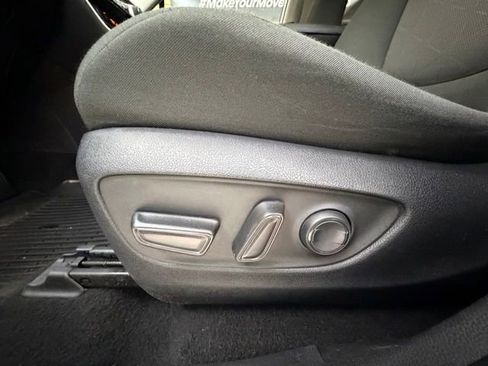 Used 2022 Toyota RAV4 XLE w/ Convenience Package AWD/4WD image 26