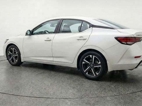 Used 2025 Nissan Sentra SV image 6