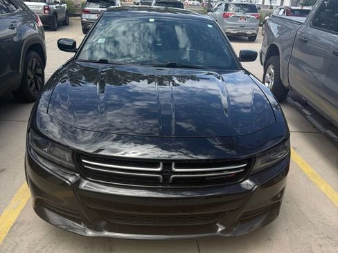 Used 2016 Dodge Charger SE w/ Popular Equipment Group RWD image 2