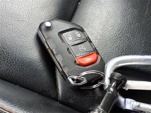 Certified 2022 Jeep Gladiator Mojave w/ LED Lighting Group image 27