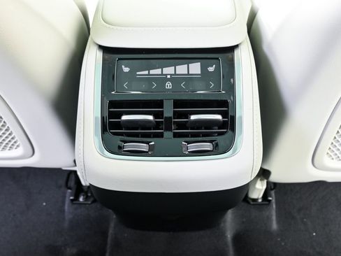New 2026 Volvo XC90 B6 Ultra w/ Protection Package AWD/4WD image 20