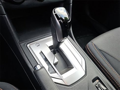 Used 2019 Subaru Crosstrek 2.0i Premium image 14