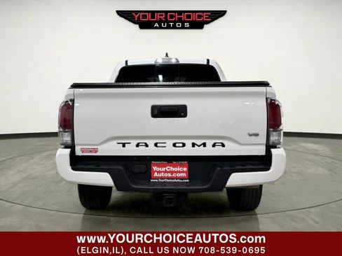 Used 2021 Toyota Tacoma TRD Sport image 4